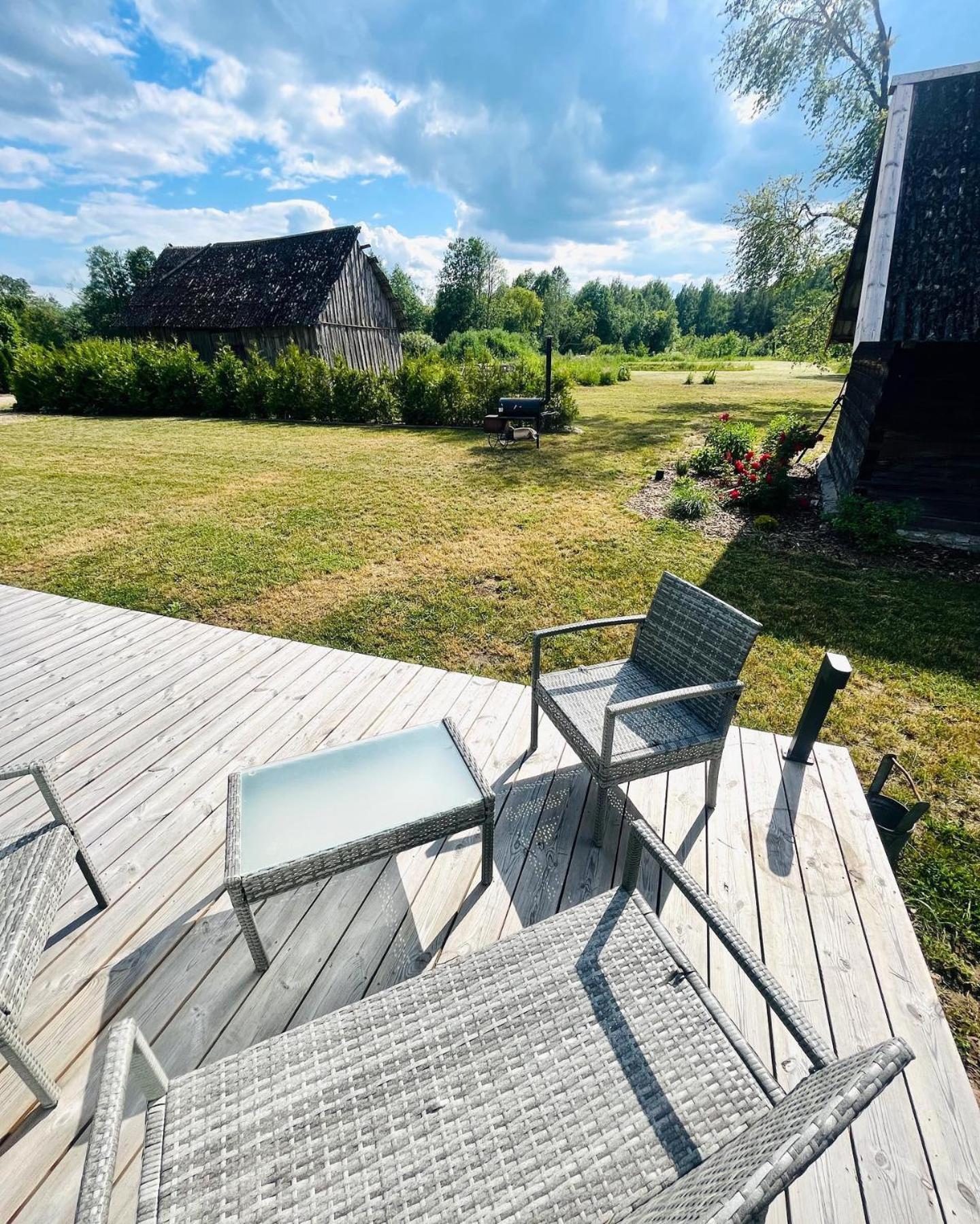 Paerli Puhkemaja / Pearl Riverside House Pudisoo Kültér fotó